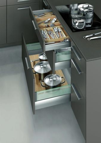 Kitchen Cabinets 894